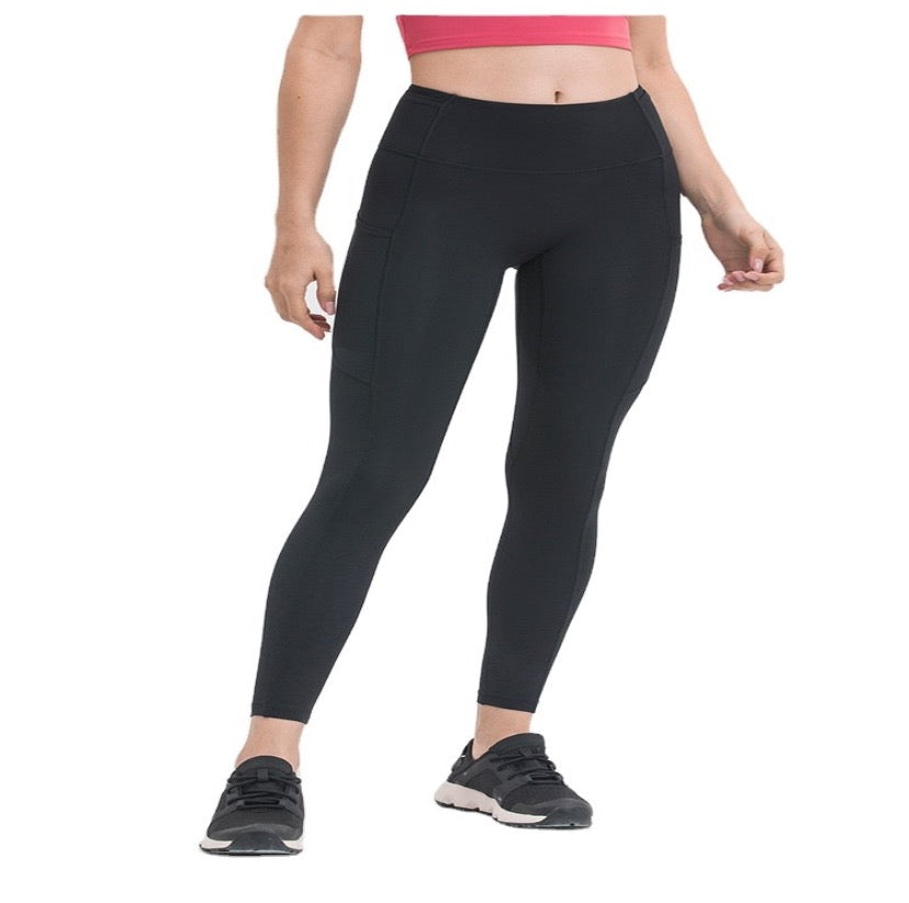 Swift High-Rise Crop Black